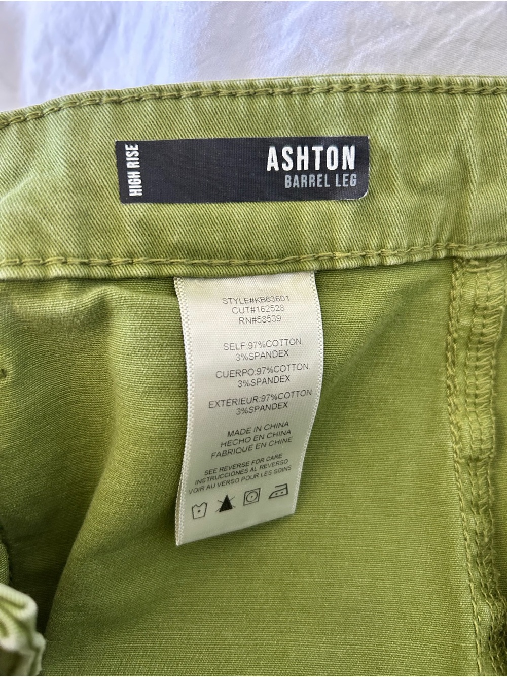 Kut from the Kloth High Rise Barrel Pant size 4 GUC - Picture 6 of 7